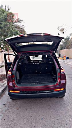 جیپ گراند شیرۆکی